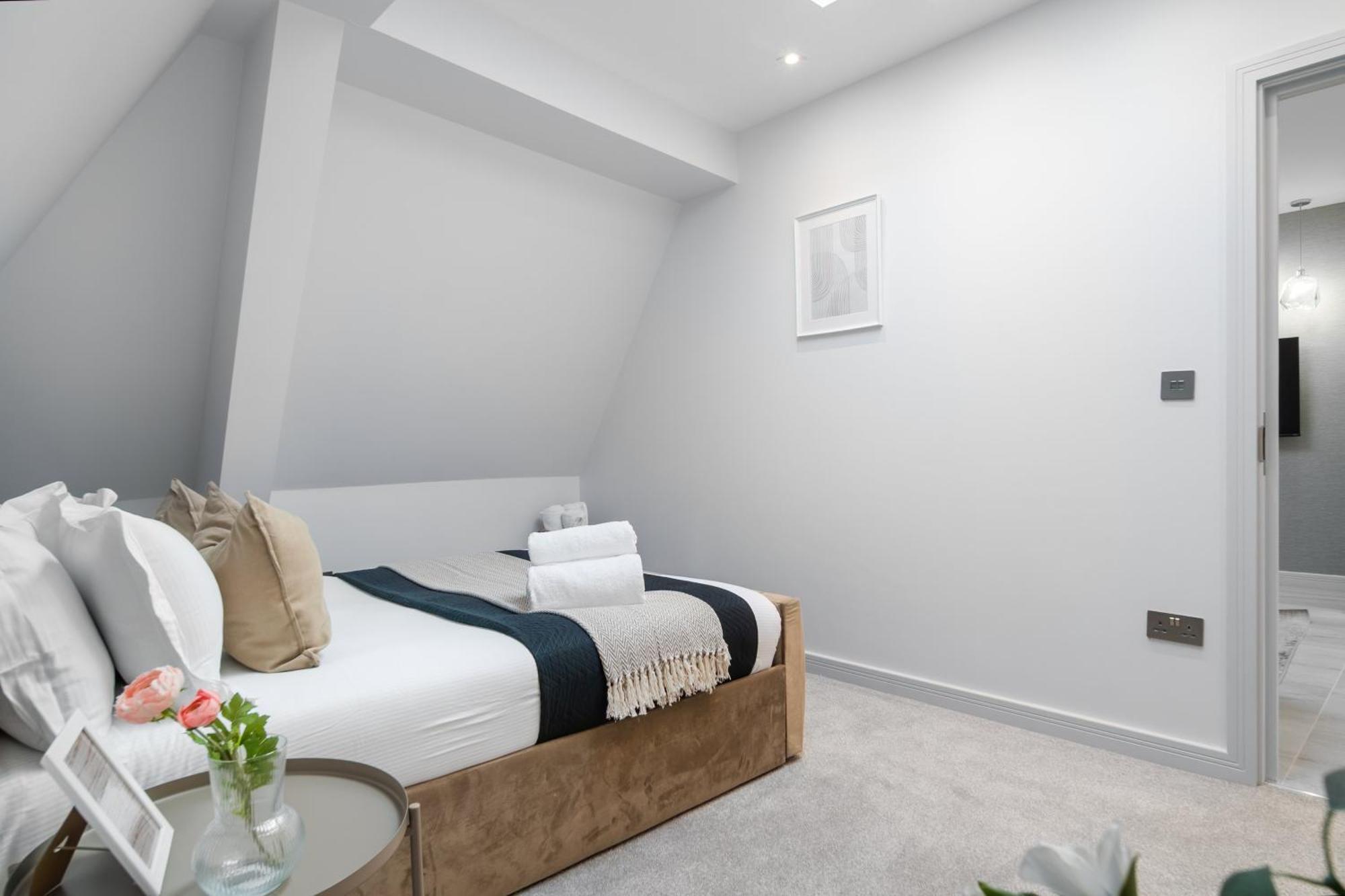 Livestay-Modern & Stylish Apartments In 디드코트 외부 사진